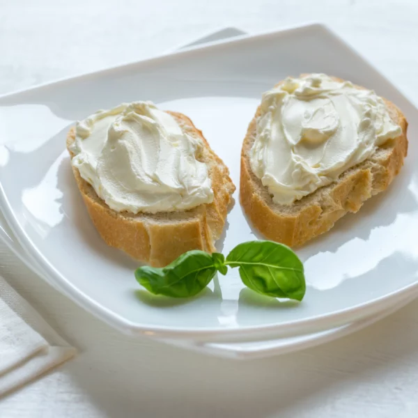 Spread Fontina keto cream